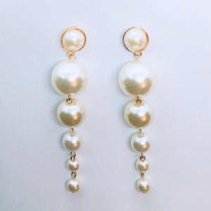 Caroline Drop Earrings - Pearl