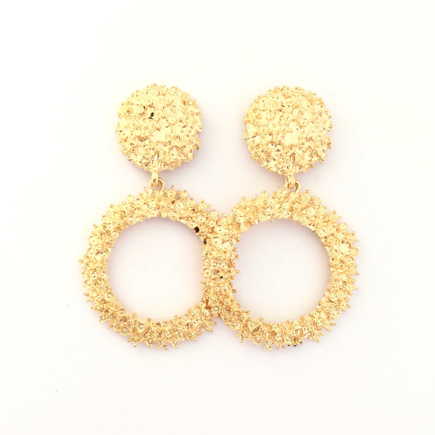 Claire Metal Hoop Earrings -Gold